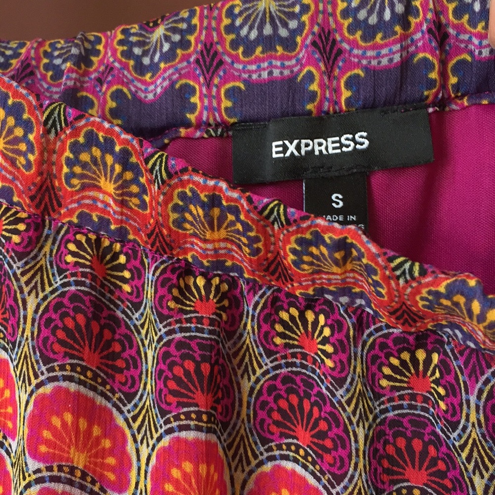 Express Skirt - Picture 3 of 3